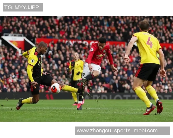 曼联昔日英超对阵桑德兰首发回顾卢克肖独存队中